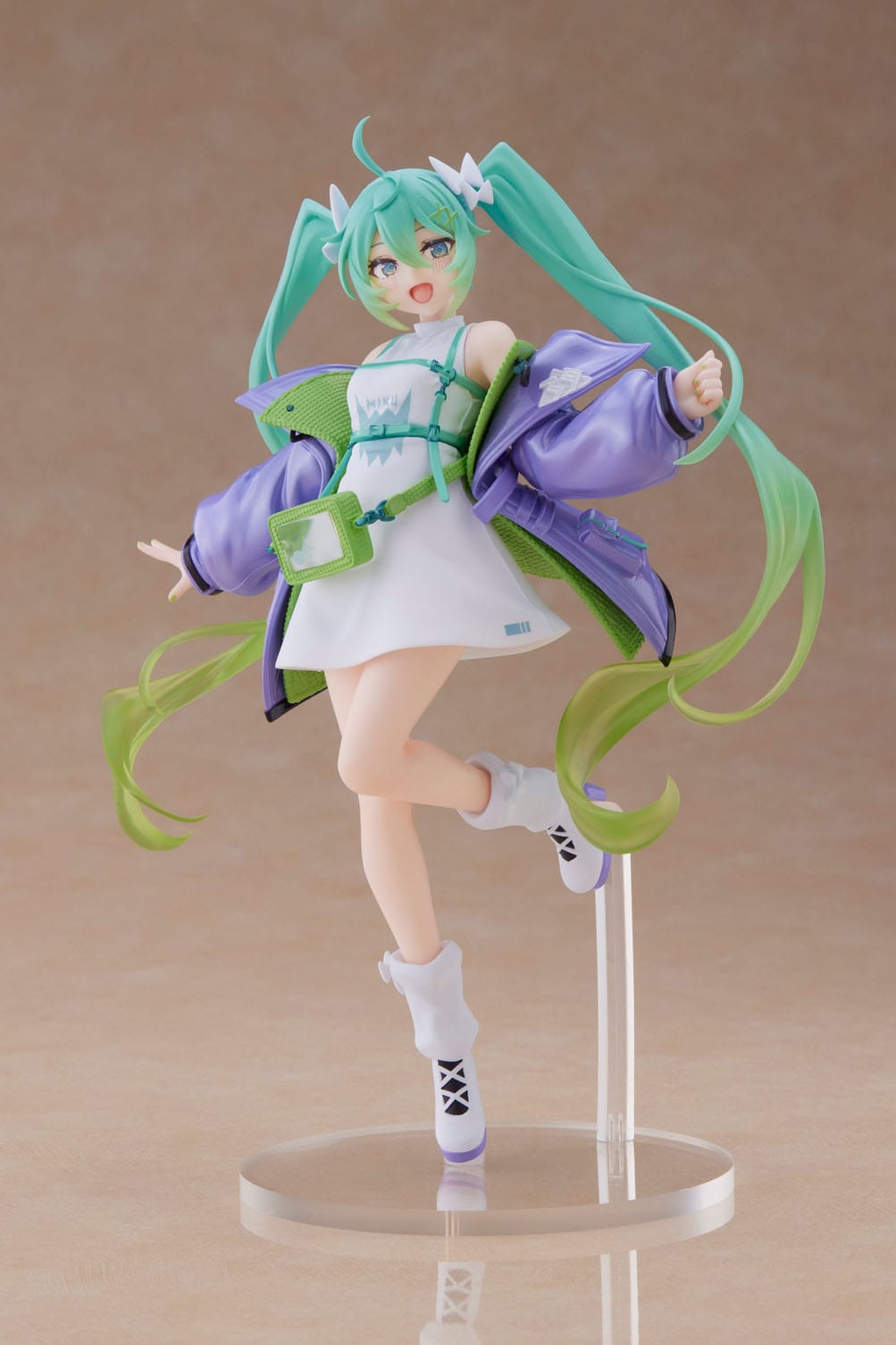 Hatsune Miku - Fashion - Sporty - Image 4