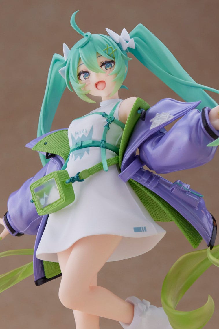 Hatsune Miku - Fashion - Sporty - Image 2